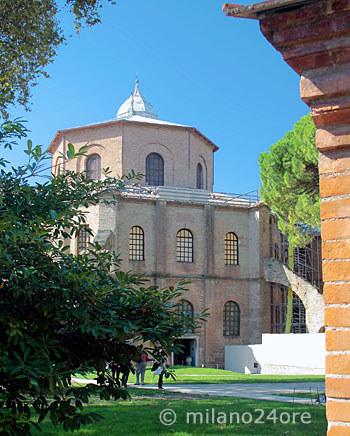 San Vitale Kirchenkomplex mit dem Mausoleum Galla Palcidia